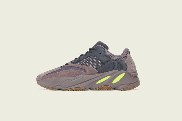 YEEZY 700 MAUVE RAFFLE