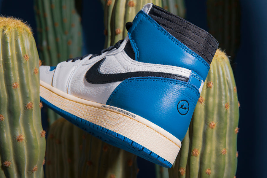 TRAVIS SCOTT x FRAGMENT DESIGN x AIR JORDAN 1 HIGH "MILITARY BLUE" IS FINALLY HERE AT JUICE!