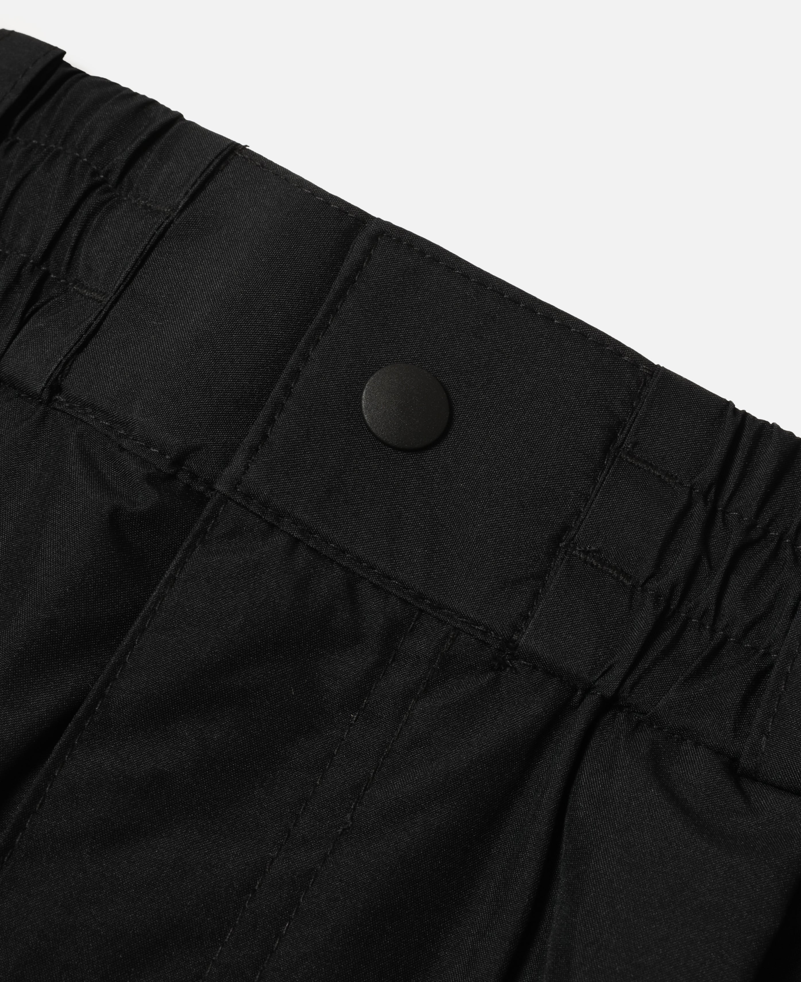 Phenix Windstopper® By Gore-Tex Labs City Mega Pocket Balloon Cargo Half Pants (Black)