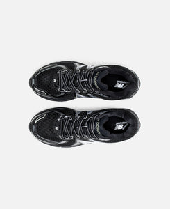 860 V2 (Black)
