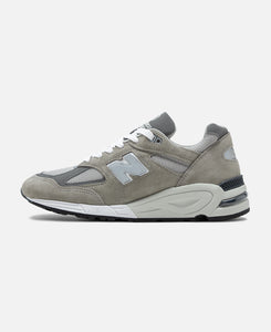 MADE in USA 990 V2 Core (Grey)