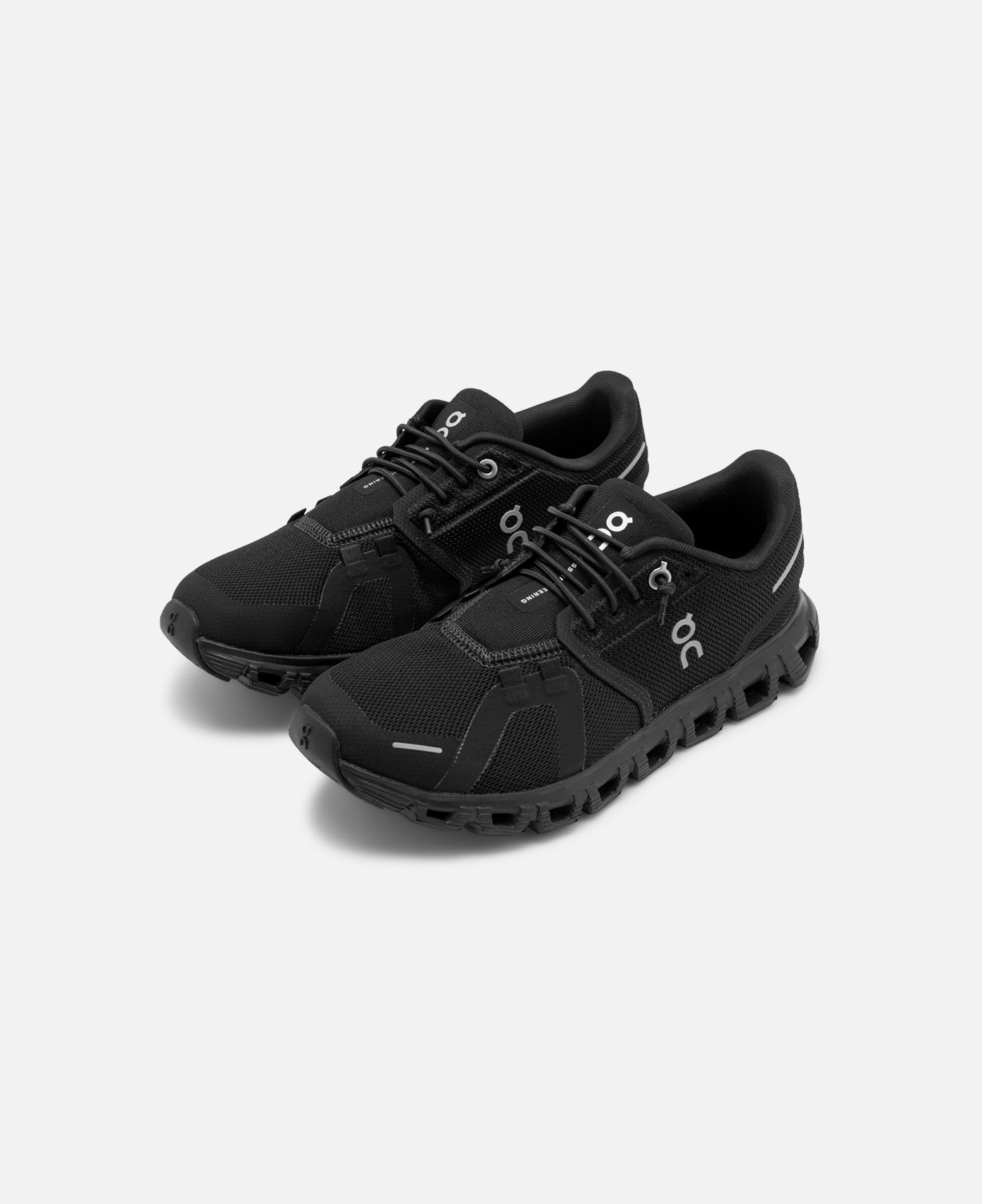 W Cloud 6 (Black)