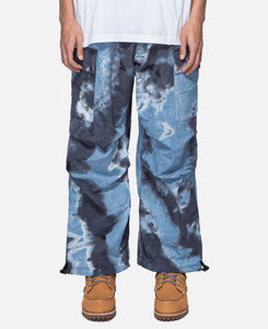Hand Dyeing Nylon Trousers (Blue)