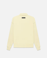 Essentials Mockneck (Canary)