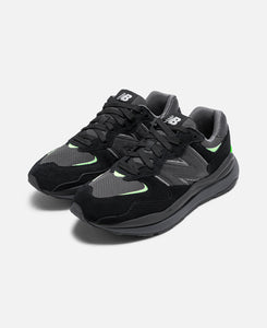 M5740 (Black)