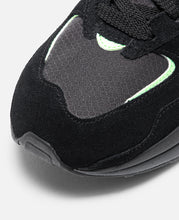 M5740 (Black)