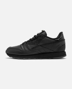 Project 0 CL Mo (Black)