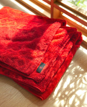 Silk Pattern Towel (Red)