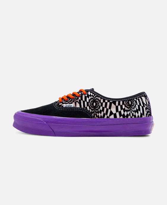 Authentic L (Black)