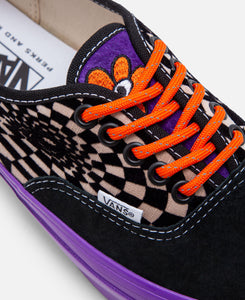 Authentic L (Black)